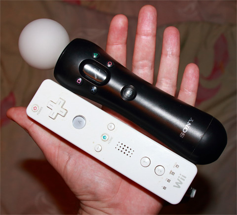 Wii Remote vs PS3 Move